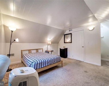 2425 Fort Drive - Photo Thumbnail 13