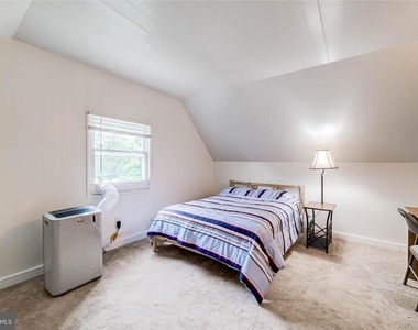 2425 Fort Drive - Photo Thumbnail 16