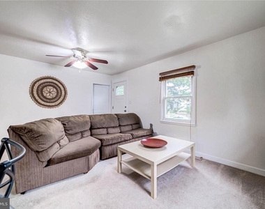 2425 Fort Drive - Photo Thumbnail 5