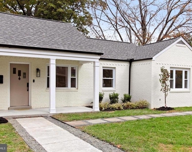 2501 Crest Street - Photo Thumbnail 1