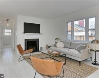 2501 Crest Street - Photo Thumbnail 4