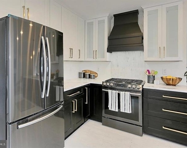 2501 Crest Street - Photo Thumbnail 17