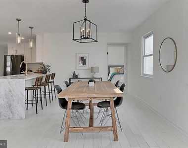 2501 Crest Street - Photo Thumbnail 10