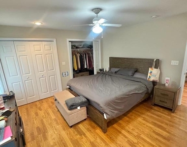 42 S Park Drive - Photo Thumbnail 6