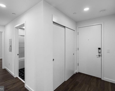 1501 N 31st Street - Photo Thumbnail 3