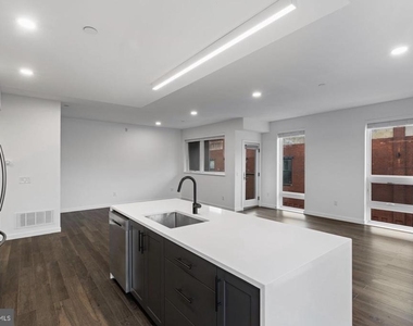 1501 N 31st Street - Photo Thumbnail 6