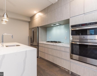 1405 Frankford Avenue - Photo Thumbnail 6