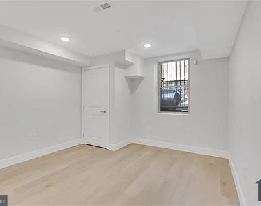3259 N 13th Street - Photo Thumbnail 11