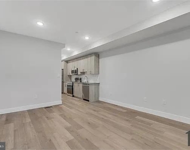 3259 N 13th Street - Photo Thumbnail 7