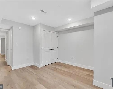 3259 N 13th Street - Photo Thumbnail 20