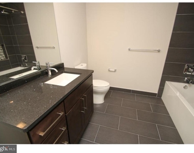 400 S 45th Street - Photo Thumbnail 9