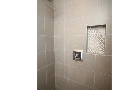 400 S 45th Street - Photo Thumbnail 4