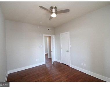 400 S 45th Street - Photo Thumbnail 2