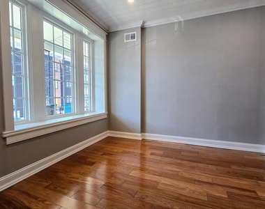 4121 Tower Street - Photo Thumbnail 3