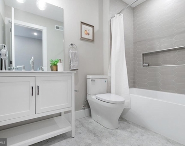 52 W Washington Lane - Photo Thumbnail 20