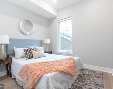 52 W Washington Lane - Photo Thumbnail 14
