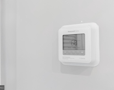 52 W Washington Lane - Photo Thumbnail 23