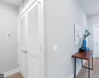 52 W Washington Lane - Photo Thumbnail 22