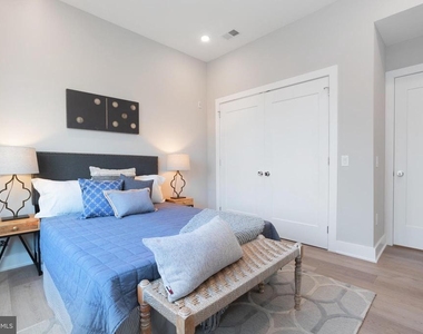 52 W Washington Lane - Photo Thumbnail 23
