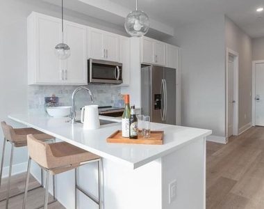 52 W Washington Lane - Photo Thumbnail 10