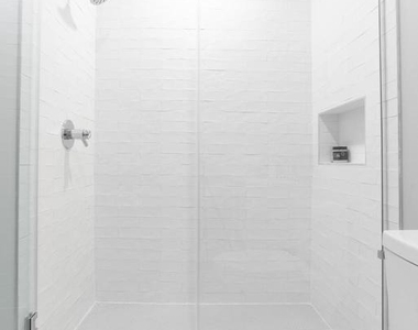 52 W Washington Lane - Photo Thumbnail 14