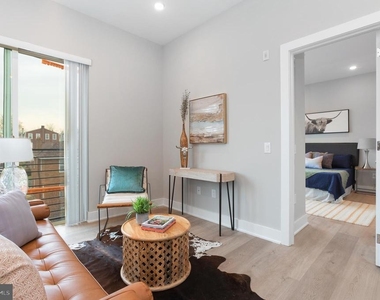 52 W Washington Lane - Photo Thumbnail 11