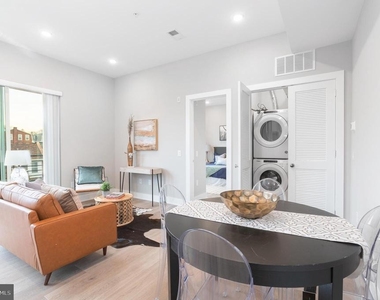 52 W Washington Lane - Photo Thumbnail 10
