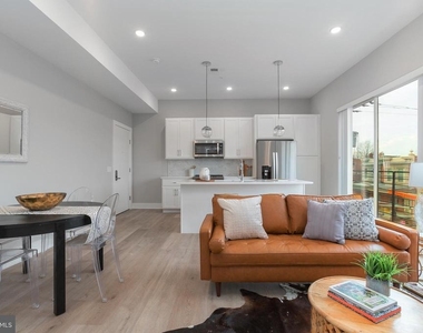 52 W Washington Lane - Photo Thumbnail 17