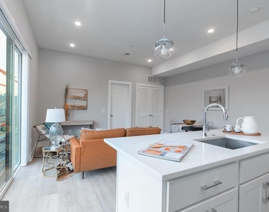 52 W Washington Lane - Photo Thumbnail 9