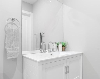 52 W Washington Lane - Photo Thumbnail 26