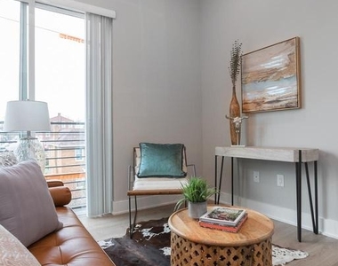 52 W Washington Lane - Photo Thumbnail 15