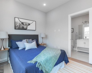 52 W Washington Lane - Photo Thumbnail 22