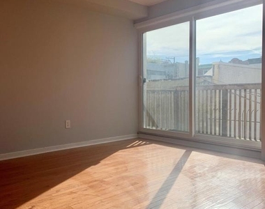 838 Kater Street - Photo Thumbnail 5