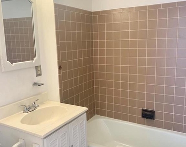 838 Kater Street - Photo Thumbnail 22