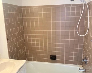838 Kater Street - Photo Thumbnail 20