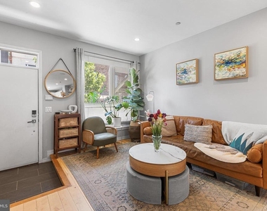 1204a S Bucknell Street - Photo Thumbnail 7