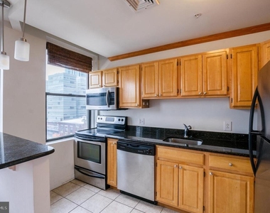 1939 Chestnut Street - Photo Thumbnail 3