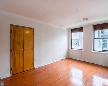 1939 Chestnut Street - Photo Thumbnail 5