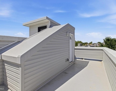 1511 W Flora Street - Photo Thumbnail 37