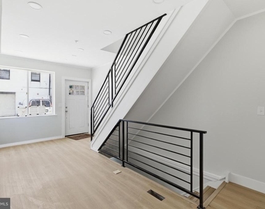 1511 W Flora Street - Photo Thumbnail 7