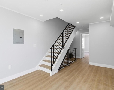 1511 W Flora Street - Photo Thumbnail 15