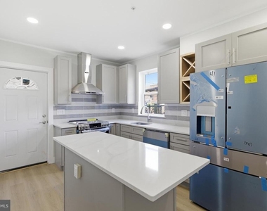 1511 W Flora Street - Photo Thumbnail 2