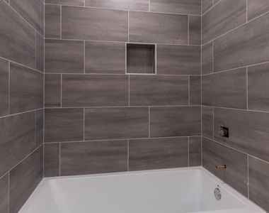 5545 Pulaski Avenue - Photo Thumbnail 13