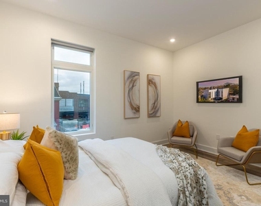 5545 Pulaski Avenue - Photo Thumbnail 10