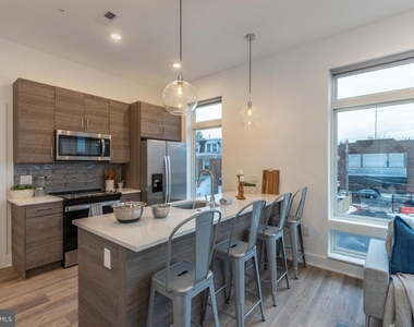 5545 Pulaski Avenue - Photo Thumbnail 6