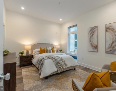 5545 Pulaski Avenue - Photo Thumbnail 9
