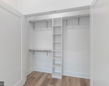 5545 Pulaski Avenue - Photo Thumbnail 20