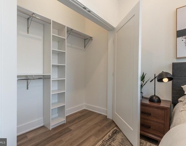 5545 Pulaski Avenue - Photo Thumbnail 22