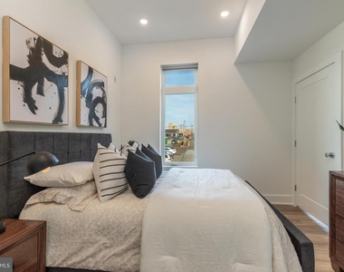5545 Pulaski Avenue - Photo Thumbnail 19