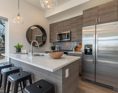 5545 Pulaski Avenue - Photo Thumbnail 31